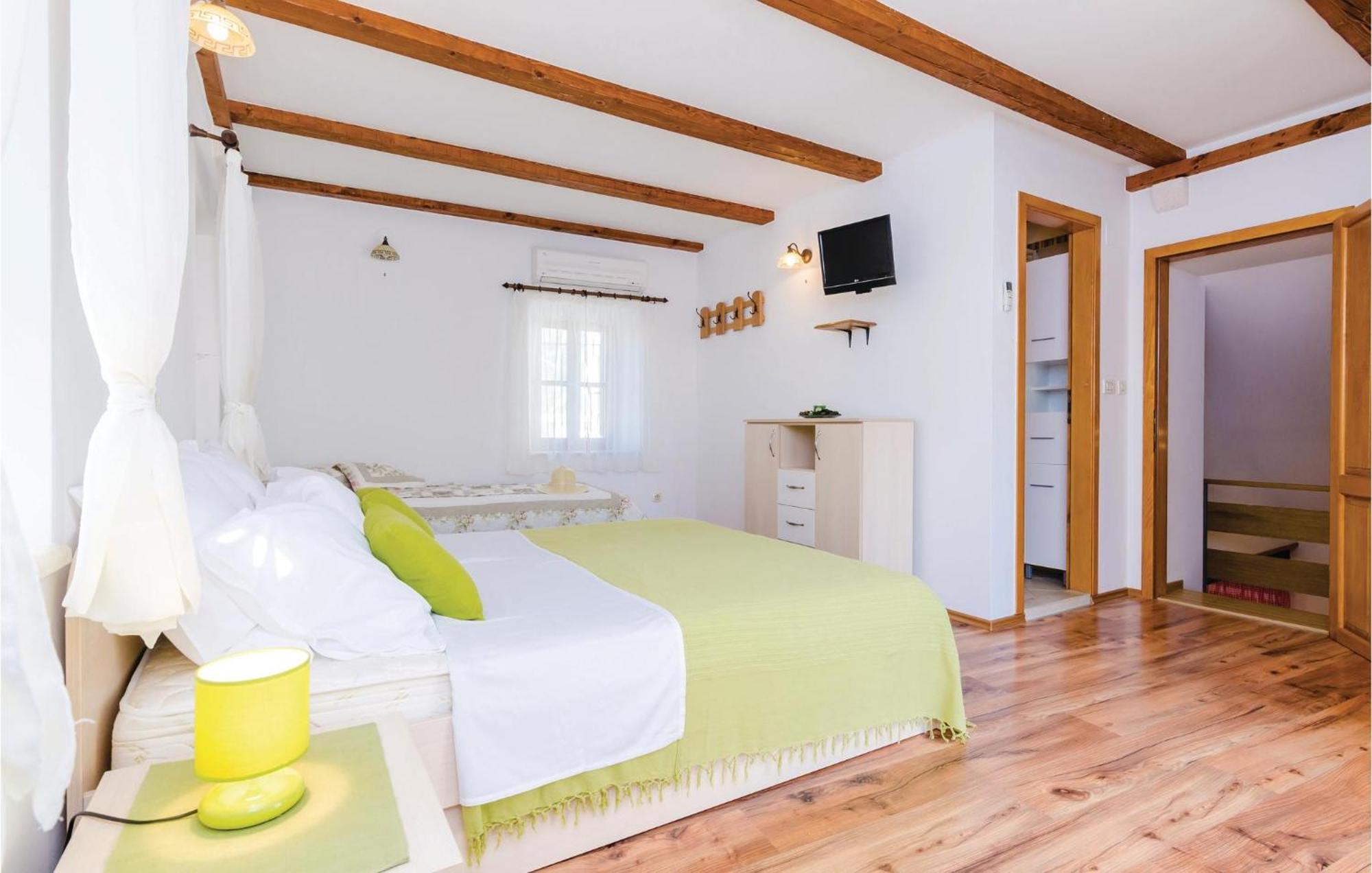 Cozy Home In Slano With Wifi エクステリア 写真