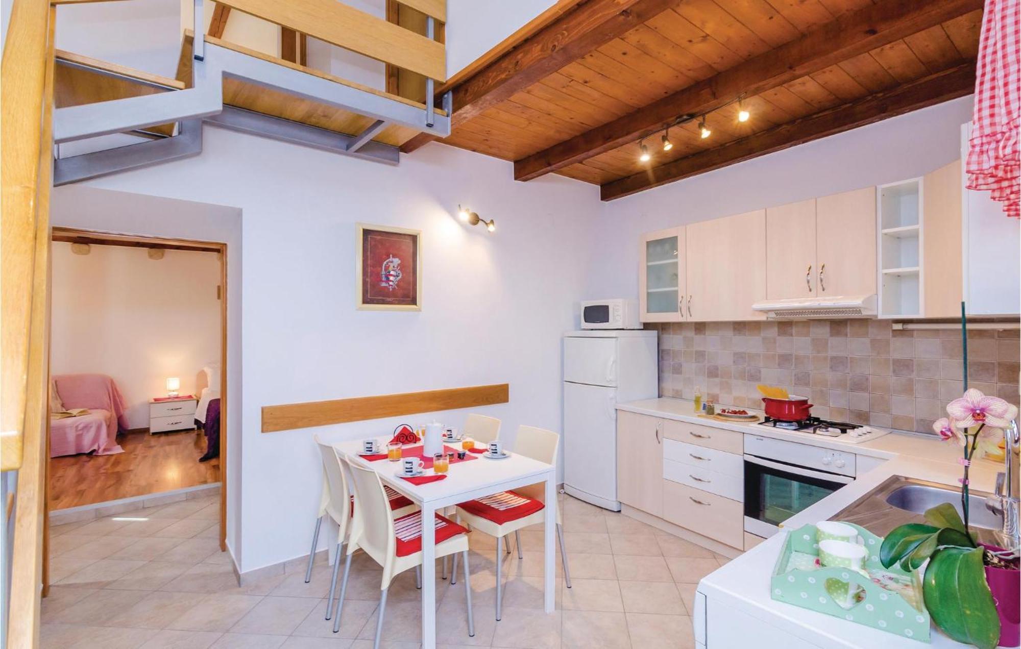 Cozy Home In Slano With Wifi エクステリア 写真